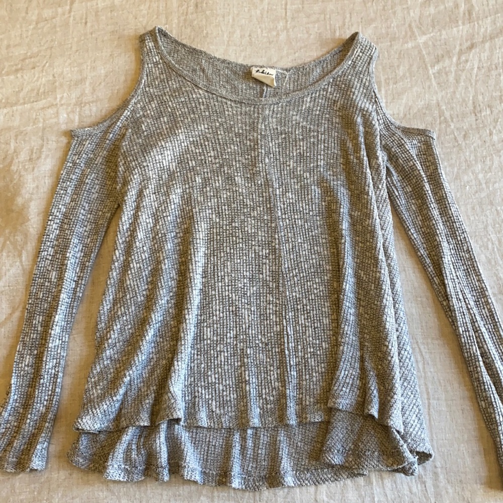 Grey knit top with shoulder cutouts